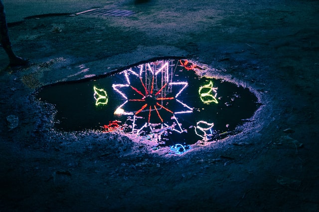 POP ART GOES 3D: SHARY REVOLUTIONIERT DIE POPART MIT LEGENDÄRER LENTICULAR-TECHNIK