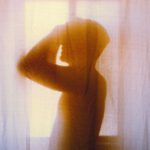 Jehona Kicaj: „ë“ – Eine leise Einladung zum Zuhören