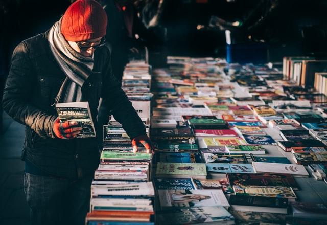 Alles Schriftstellerleben ist Papier? Nicht in diesem Buch