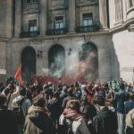 Die absolute Wahrheit soll herbeigebombt werden